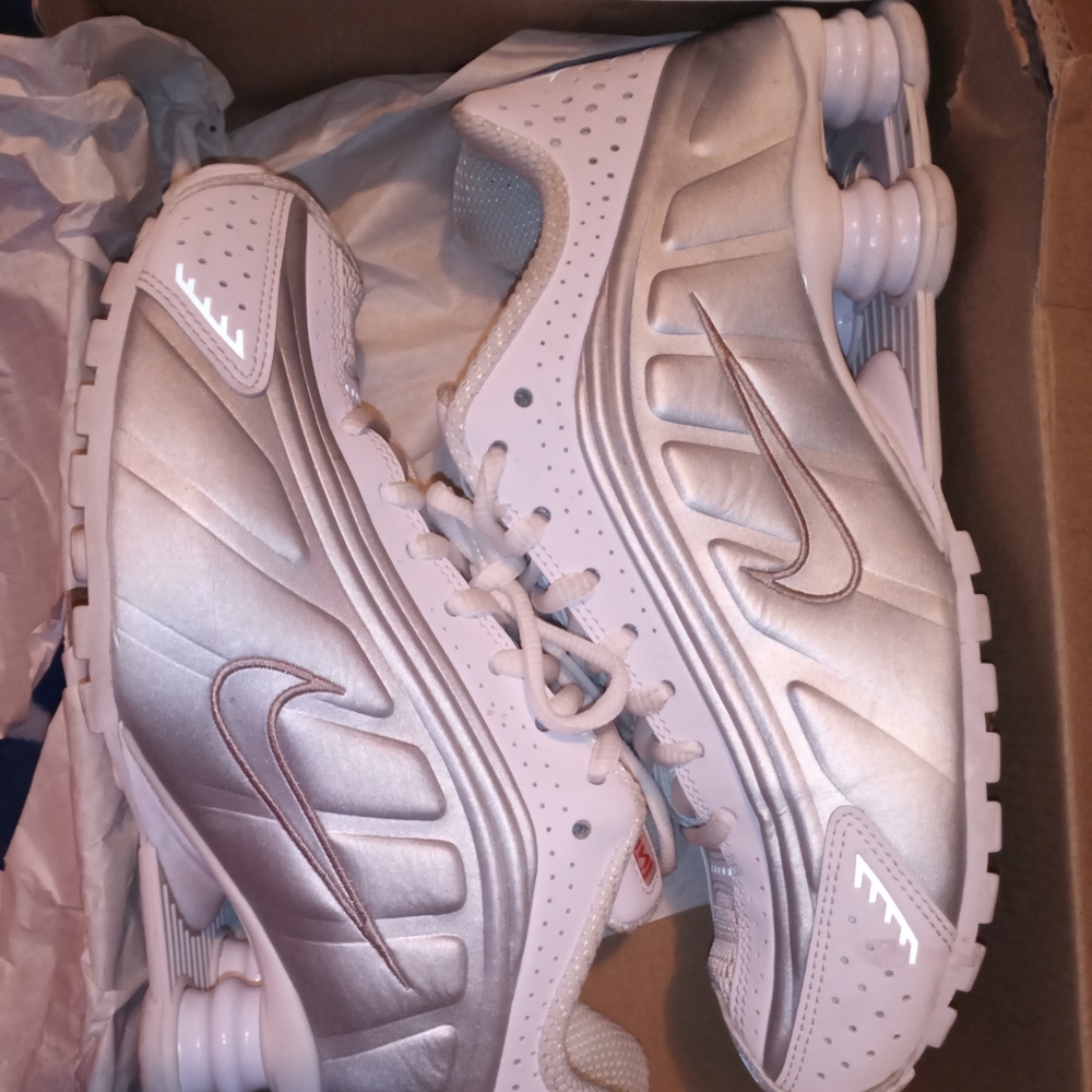 Nike shoes